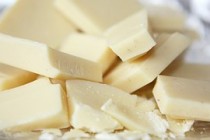 ホワイトチョコレートの白色を作る塩化チタンが身体に悪い！？その理由と有効な利用法について。