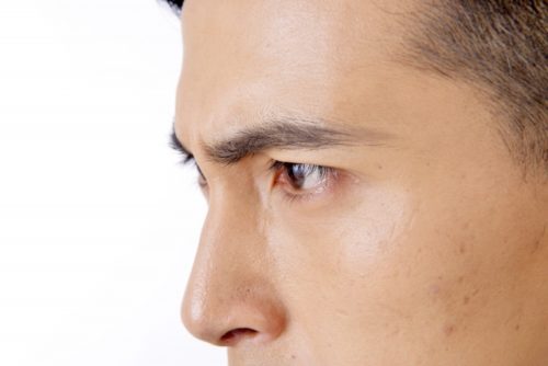 眉毛の形で自己中のナルシストか判断する方法とは？